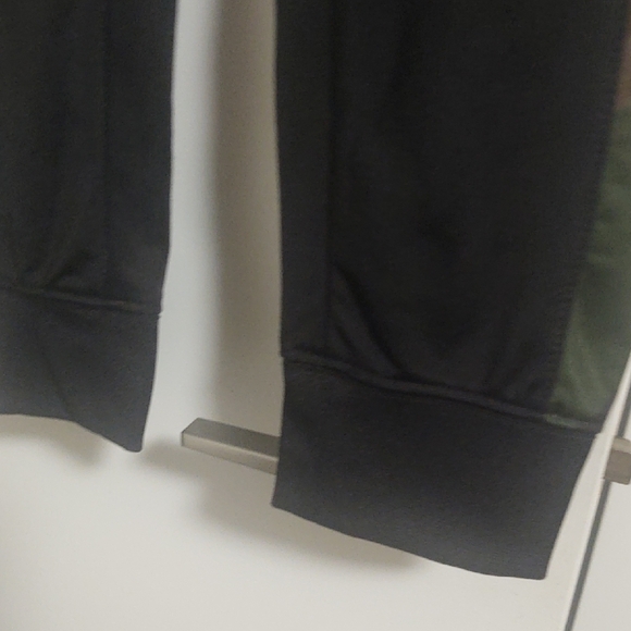 Nike Boy's Camo Jacket and Pants Set NWOT - Picture 4 of 14